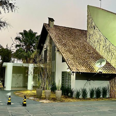 Pousada Villaggio Chapada dos Guimarães エクステリア 写真